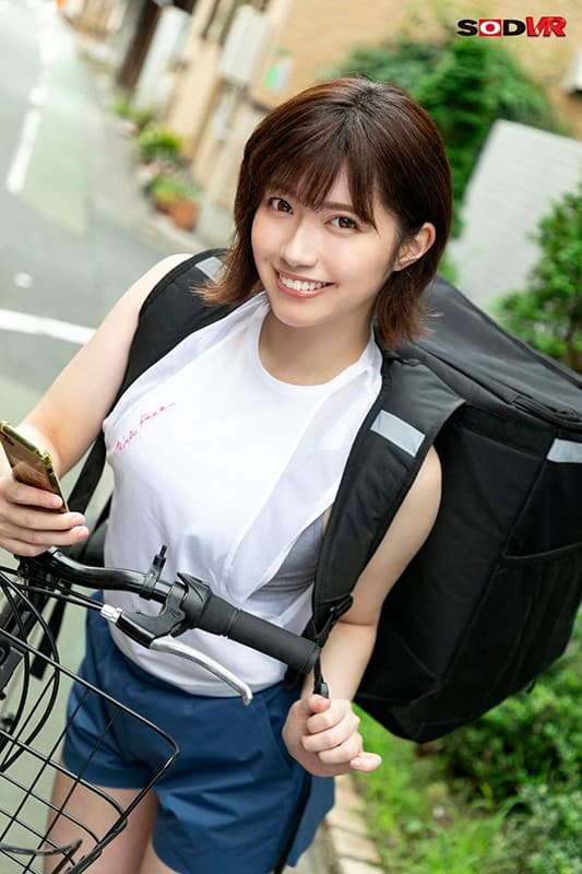 【VR】超ラッキースケベ配達員VR【SNSでも大人気】 あの方言素人娘が出会って速攻、中出し懇願してくるッ！さらに寝室に移動して延長中出しSEXまでッ！！！ 石原希望