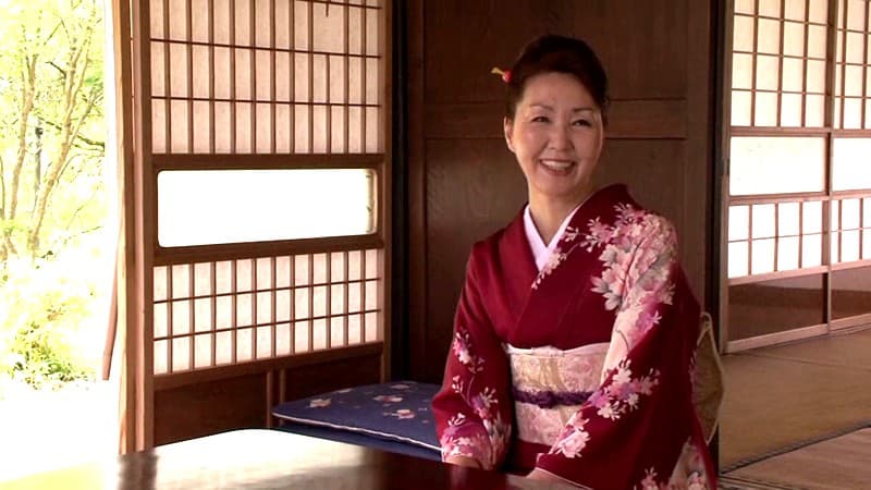 栃木の某老舗温泉女将がAVデビュー！！ 野風あさみ 55歳