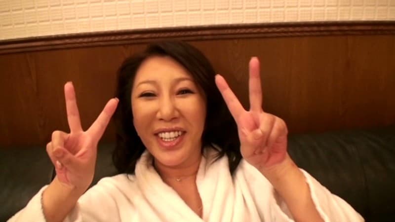 撮影現場の裏話 ADに口説かれハメられ中出しされた熟女たち 庵叶和子 白美たま子 木村智代