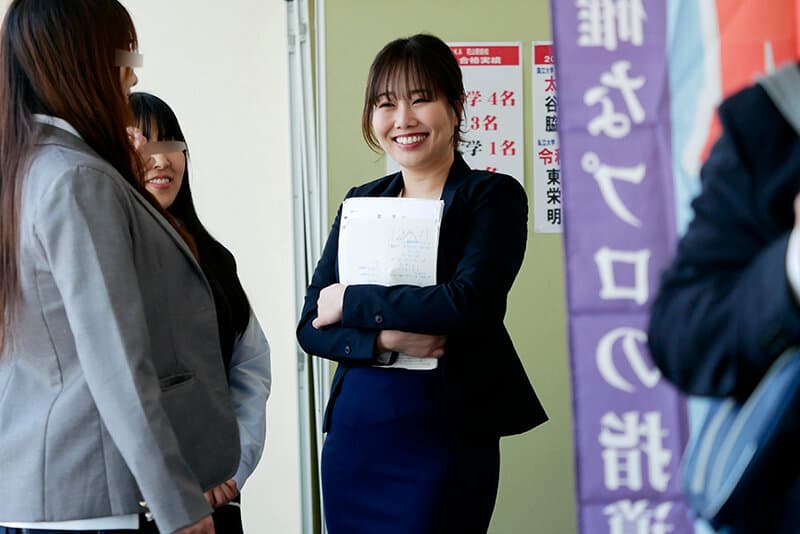 【俺たちの穴】 進学塾講師とサイレントSEX 外国語講師 海智 27歳 北村海智