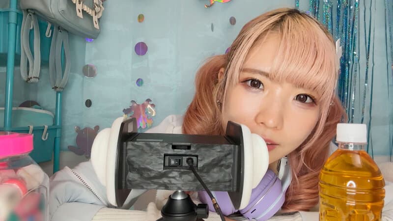 【ASMRレズ】隣の部屋から聞こえる私のグチュグチュおま〇こ音を聞いて発情すればいいじゃん 弥生みづき・希咲那奈