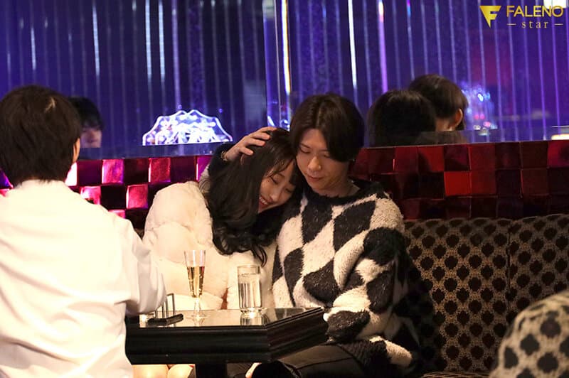 「こんなはずじゃなかったのに…」ホストにハマった元優等生が歌舞伎町に沈むまで 山下紗和