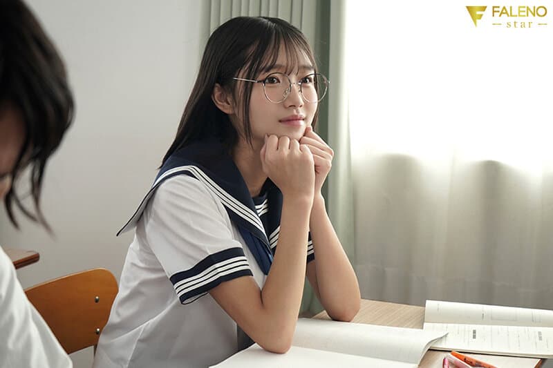 真面目で大人しい教え子のエスカレートするパンチラ誘惑に負けて放課後ラブホで 滅茶苦茶セックスした…。 生田さな