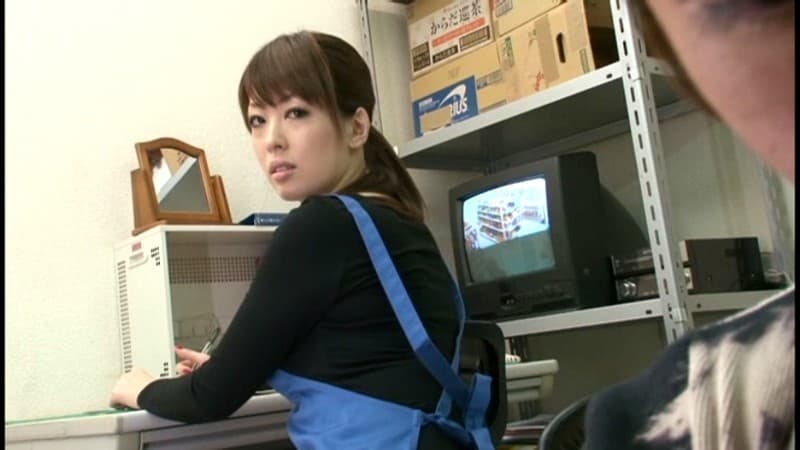 彼女の親友とこっそりヤっちゃった僕 2