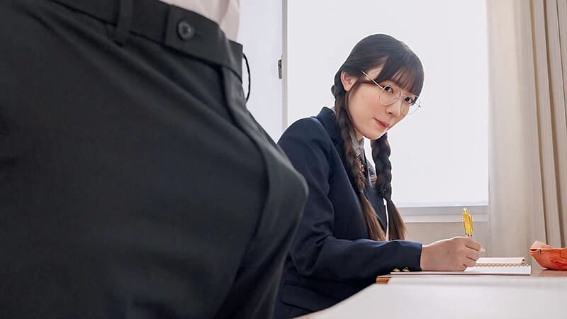 マワされ願望！脱いだら凄いクラスの地味な人見知りJ系は乱交にどハマり！笑顔で全員にハメ倒される変態娘 浦上ひのり