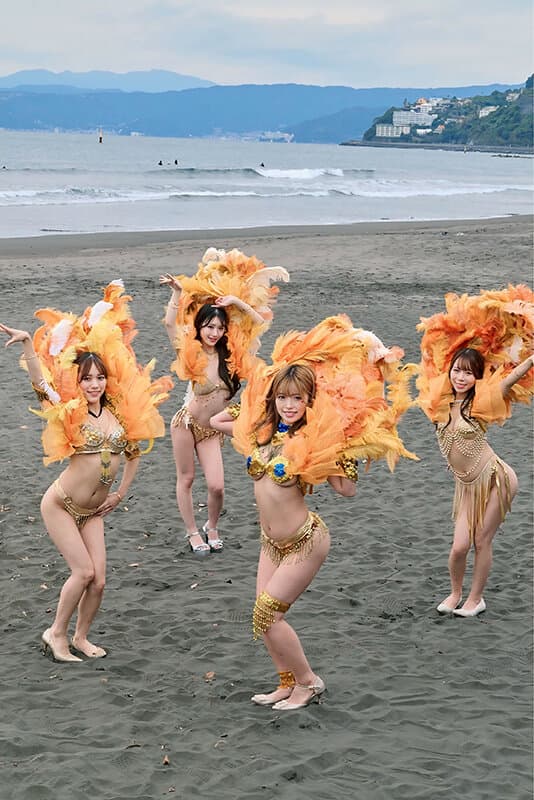 サンバ部美尻強化合宿！発情ビキニ尻の白濁ザーメンまみれ腰フリ大特訓！