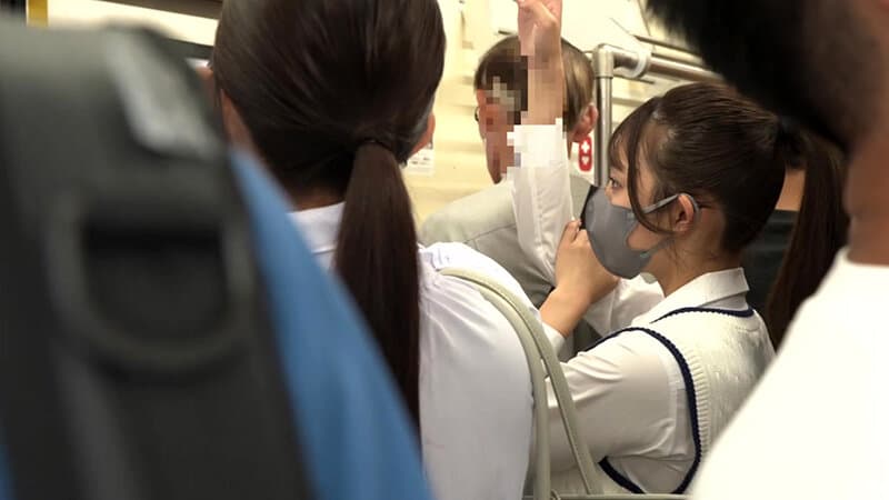 濃厚接吻痴● 満員電車で身動きが取れずイカされ快楽堕ち トロける舌絡めで懇願絶頂～ターゲットA子編～