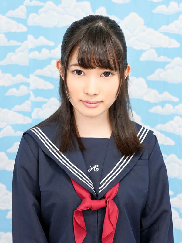 代々木で見つけた優しい女子校生に18cmメガチ○ポを素股してもらったらこんなヤラしい事になりました。 美甘りか