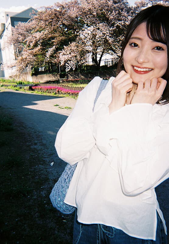 金曜の夜、何度も中出しをした想い出を残したくて…ほんわか美人セフレちゃん中城葵と朝から晩まで精飲と中出しをした週末2日目の記録