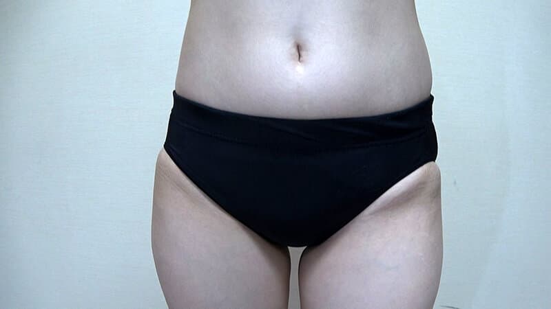 中条りの 神陸上ウェア スポーツ日焼けから筋肉美女アスリートの秘部を隠してきたウェアを巨乳や美乳パイパンや剛毛娘に着せジョリワキやハミ毛を堪能。陸上ユニホーム女子の太腿やお尻や着衣放尿まで！！身体にフィットするウェアのキワキワを超接写＆完全着衣でハメ撮り