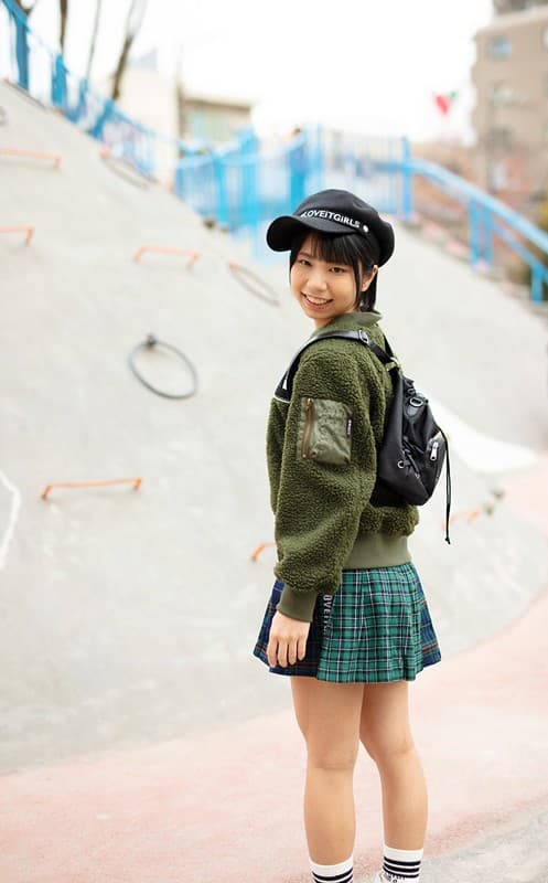 デビューにしてすでに全身むき出しの性感帯！孵化02 AVデビュー ～まだ男の人とつきあったこともない見た目ボーイッシュ純情ガール～ あずさ146cm