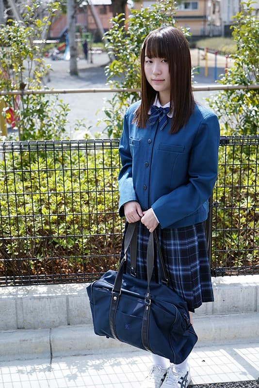 【動画配信限定特典映像付】けなげな少女は大人に汚されて本当のSEXを知った。孵化（ふか）04 AVデビュー ～オナニーは3才の時からしています。けどエッチの気持ちよさはまだわかりません…～