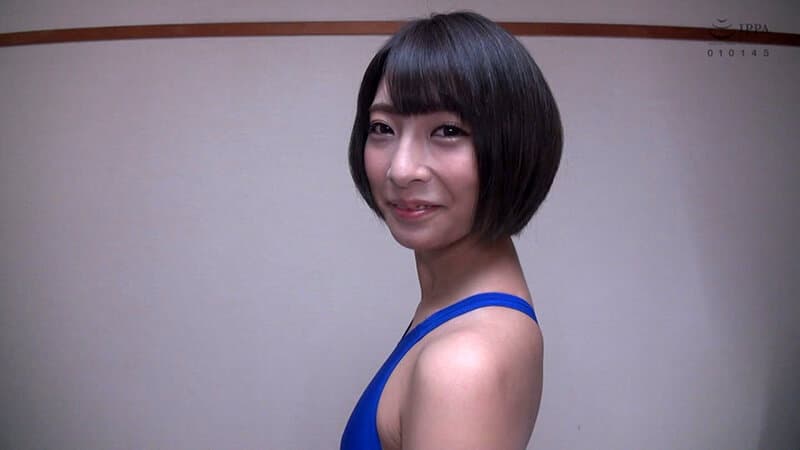 阿部乃みく こんな可愛い子がハミ毛！？ 毛穴まで見える大接写＆フェラ抜きザーメン水着垂らし