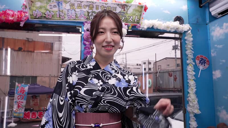 浴衣カップル夏祭り！浴衣潮まみれ濡れグッチョエステ ミラー号の外に彼氏がいるのに淫乱スイッチ激押しで理性吹き飛ぶ絶頂アクメ！撮って出し！マジックミラー号～かおりちゃん＆りゅうまくん編～