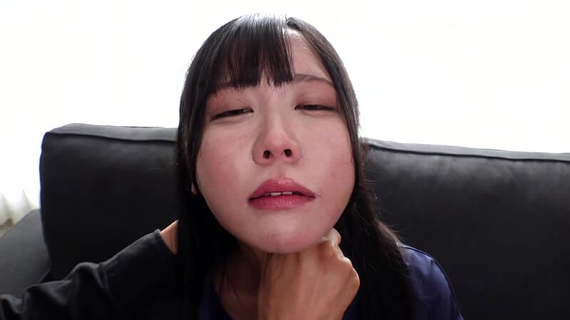 微笑む口便器 池内遥