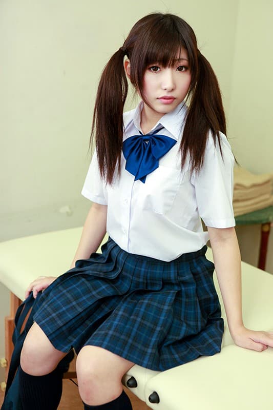 職権乱用マッサージ師にイカされ生ハメ中出しされた12人 美人限定！