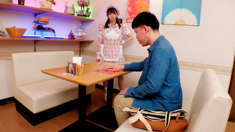 世界一接客態度が悪い脱糞カフェ 前多まこ