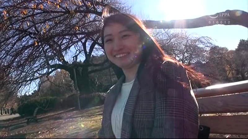 保母さんが園児に内緒で排泄デビュー みずき20歳 恥じらい本物自然便