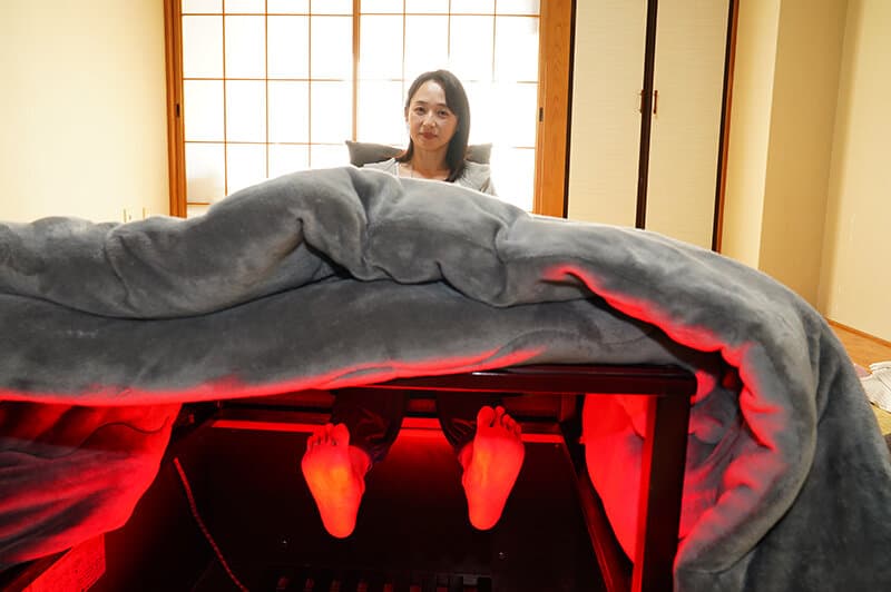 美熟女の足裏をふやけるまで舐めたい！ 安野由美