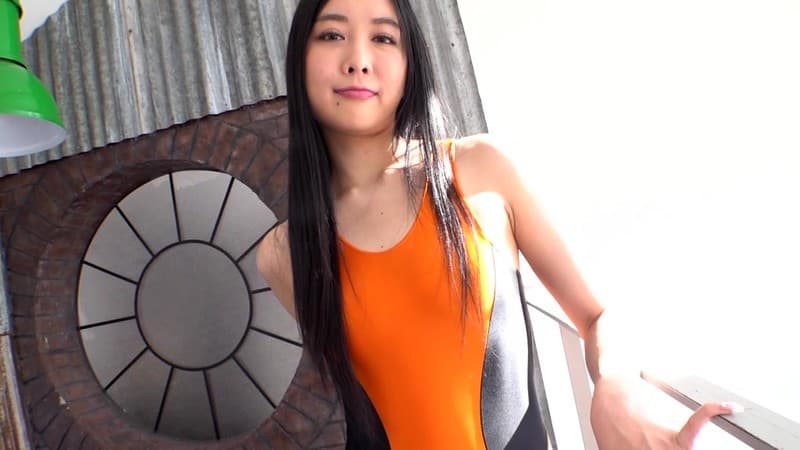 高垣愛莉 レースクィーンでモデルもこなす長身美女 デビュー