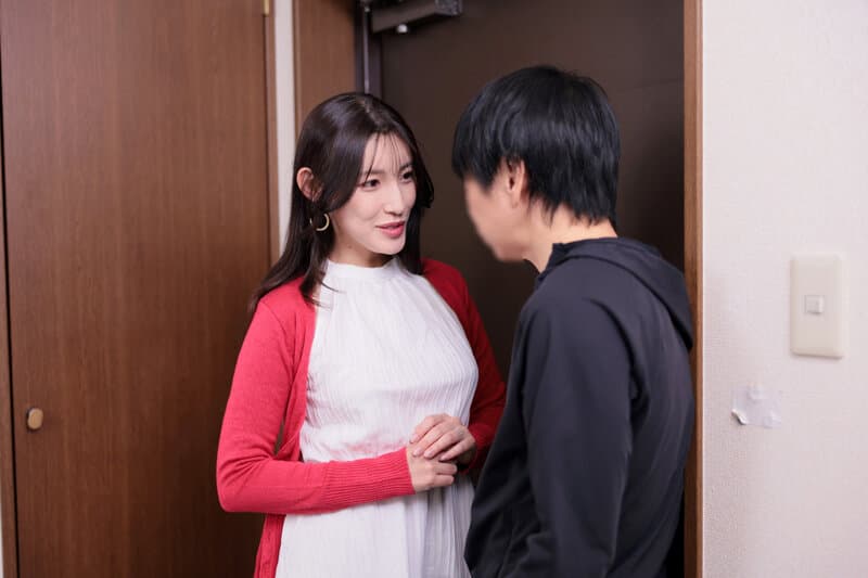 会員制 人妻玄関ピンサロ ワタシのお口で気持ちよくしてあげる 11