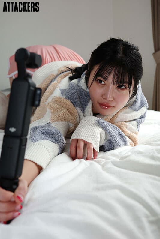 流出！いいなりなお 浮気グセが治らないカレシにブチ切れたなおちゃんが、勇気を出してマッチングアプリでお相手探し！ 「仕返しセックス自撮りして匂わせ投稿でアイツに見せつけてやる」