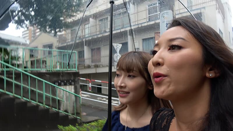 レズ専用マッチングアプリで出会う人妻たち ～30 40 50代それぞれの出会い～