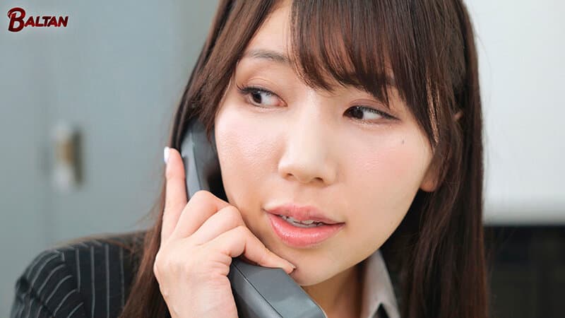 男に媚びず射精を管理して立場を理解させる淫腕OL 美丘さとみ