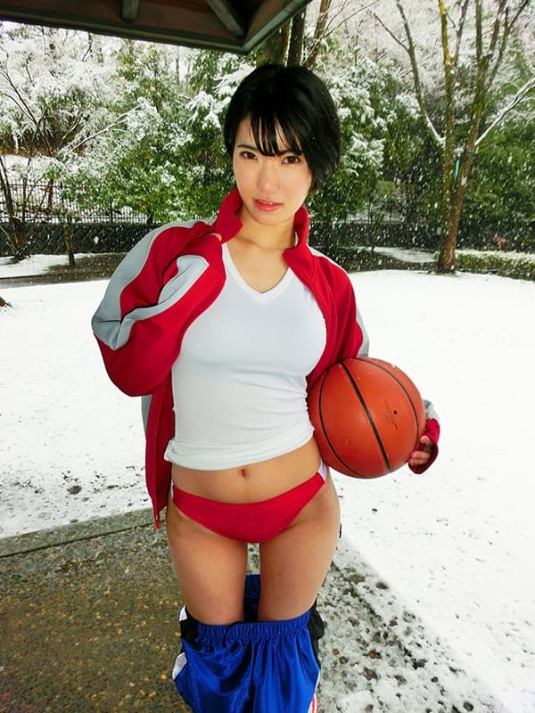 巨乳淫乱ボーイッシュゆうきちゃん2 長友優希