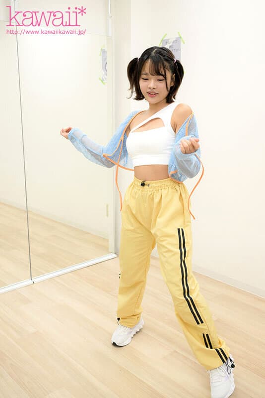 アイドルの握手会で自分も向こう側に行きたいと憧れ歌とダンスに青春を全力で注いだ元地下アイドル‘時藤ゆいな’元彼とのハメ撮りで性の開放に目覚めて、今、私は、ここにいる。