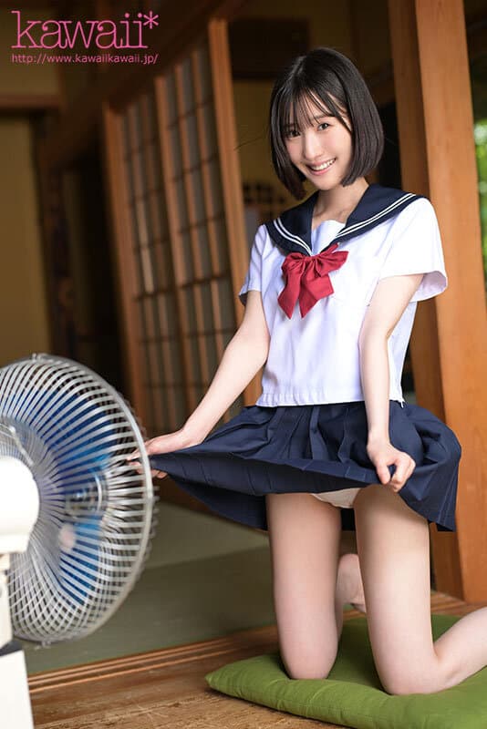 性に目覚めた田舎の姪っ子は濡れて食い込む幼いワレメをゆっくりと叔父に擦り付ける… 青葉はる