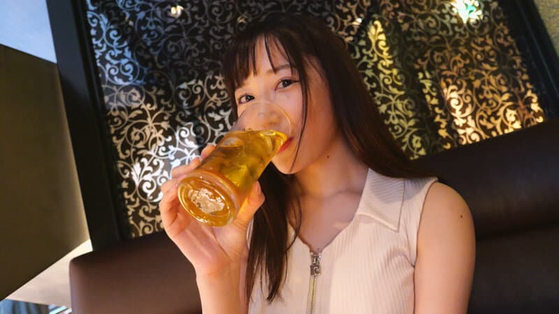 ラブホにこもって、一切の台本ナシの●っぱらいSEXデート2 椎名心春