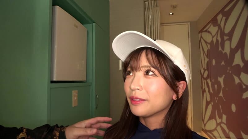 【4K】デカチン男優とハメ撮りいちゃラブSEX 小那海あや