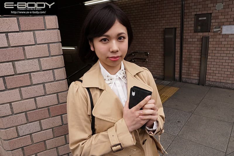 男をダメにする手コキテクの持ち主！自らをダメ男製造機と語る過保護な美巨乳エステティシャンAVデビュー 藤咲れおな