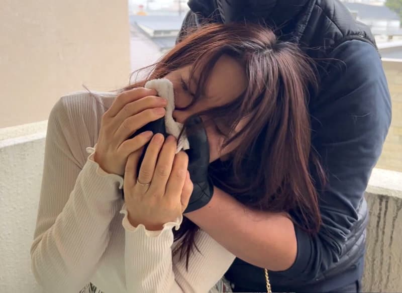 ［閲覧注意］輪●レ●プ映像 ノーカット無編集・婦女強●犯罪記録 女体狂乱崩壊！ クロロホルムとスタンガンで昏●、媚薬で自我喪失 淑女妻の熟れた肉体は性処理中出し肉便器となり羞恥に悶え喘ぎ震える！ 真矢あかり