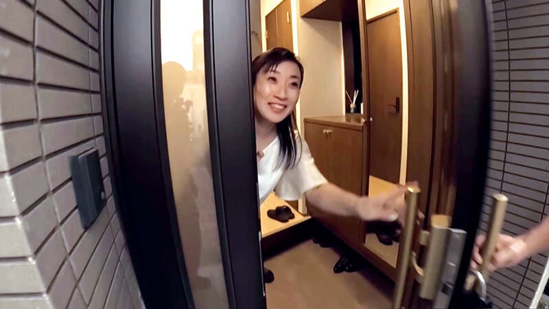 夫と子の居ぬ間に自宅訪問し奥さんをやりたい放題メチャクチャにして生中出ししまくり家中を女潮と精子まみれにして帰りました。 美原すみれ