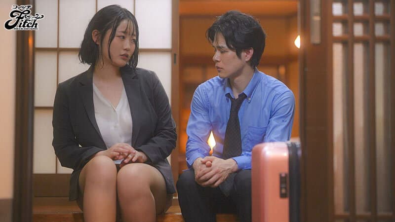 修学旅行の下見に行ったド田舎で記録的豪雨に遭遇し… いつも厳しいけど実は欲求不満な人妻女教師のびしょびしょに濡れた爆乳が揺れて僕の精子を出し尽くすまで挟み抜かれる連続射精相部屋セックス 南見京