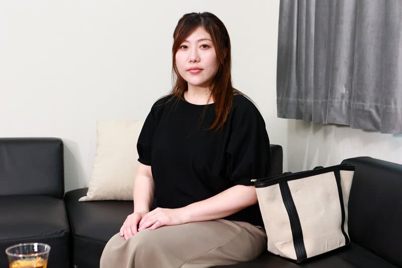 ムチムチ爆乳妻を狙う媚薬エステマッサージ（2）～無理やり淫乱化させられた熟女は複数の肉棒に貫かれてヤリマン覚醒！