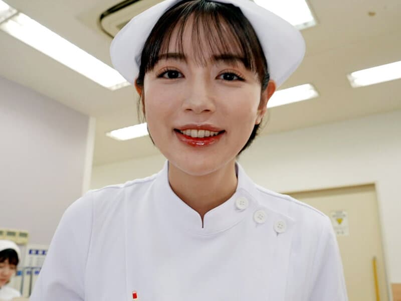 おしっこ飲ませ病棟 患者に飲尿クンニさせて射精管理する変態ドSな痴女聖水ナース 美咲かんな