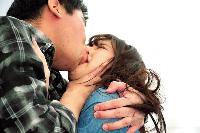 人妻非日常NTR背徳旅SEX三昧若妻と旅先でハメを外し外され中出しした記録