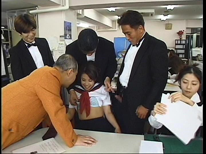 ザ・面接 豪華淫乱・汁出し大パフォーマンス！