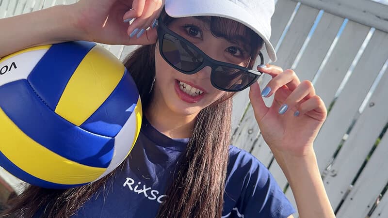 真夏の砂浜で完全燃焼！全身汗だく！ビーチバレー女子の一球入魂SEX ！小野坂ゆいか