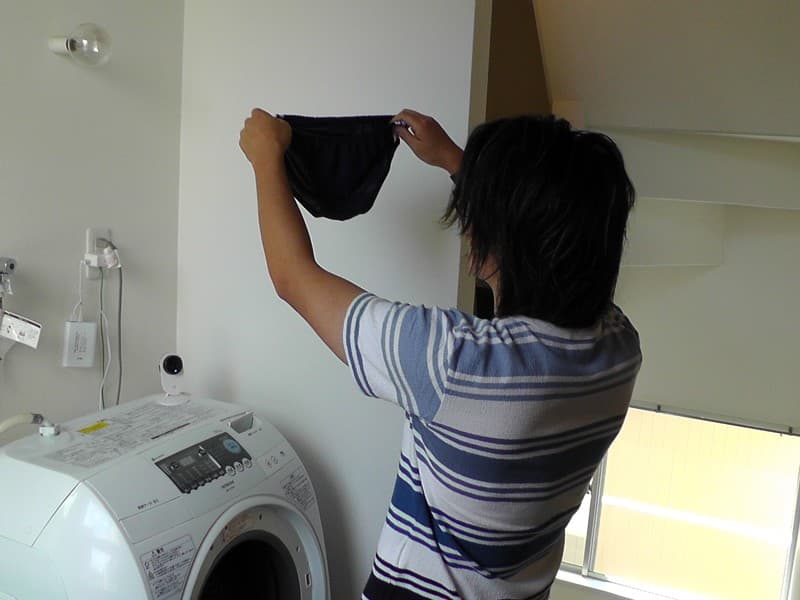 スパンキングファミリー1 「さかき家のしつけ」スクール水着で家の中でゴロゴロ…そんな娘をお尻ペンペンで厳しくしつけるママ・恥ずかしい体位を強要、撮影した彼氏はケインでお尻メッタ打ち！・妹のパンティーを盗んだお兄ちゃんを家政婦は見た！ さかき藍