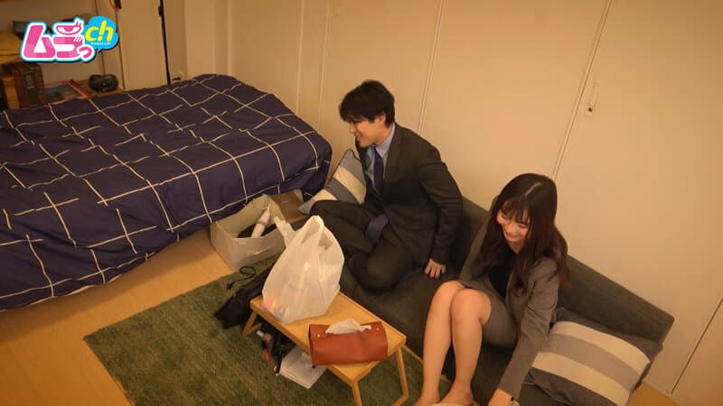 ニンゲン観察 恋人と別れたばかりの男女が密室で二人きりになれば結局ヤルっきゃない！同期の男女が酒の勢いでおチ〇ポとおマ〇コを擦り付けあう始発待ちの夜。