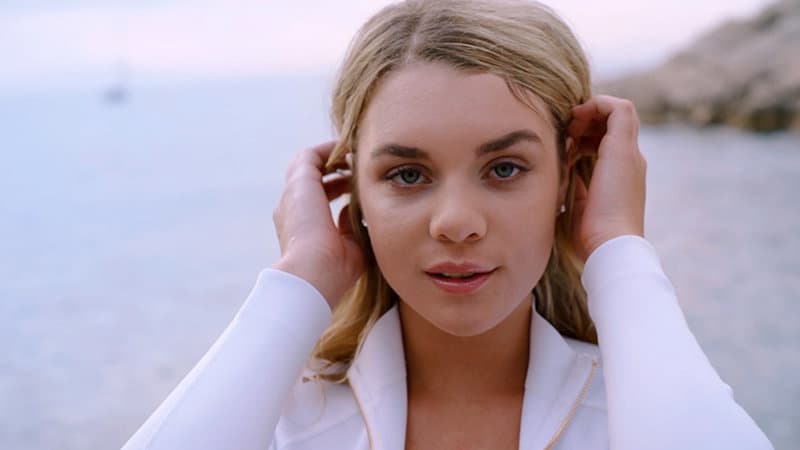 【VIXEN】Vixen～リゾート地で男と3Pでハメまくる変態海外美女たち～