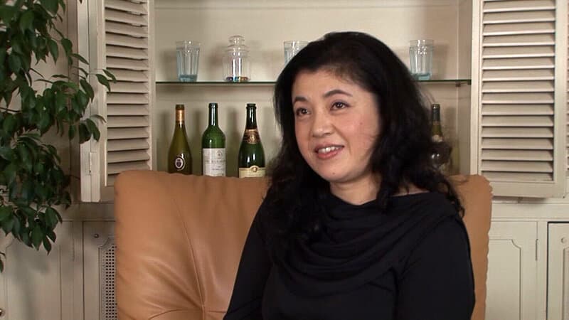 おっとり、むっちり、パッチリ二重！四十路越えのハーフ系ムッチムチ熟女と3Pセックス！