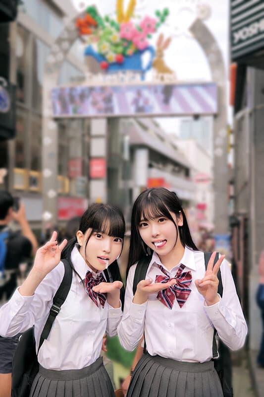 田舎からやって来た修学旅行生に東京観光ごっくんデート 精子を口に入れたままドキドキ散歩 周りに気づかれないようにごっくん ひなのちゃん＆あかりちゃん ラブラブカップル同士が互いのパートナーを交換するスワッピングゲームに挑戦！！相手の彼女＆彼氏をより多く…