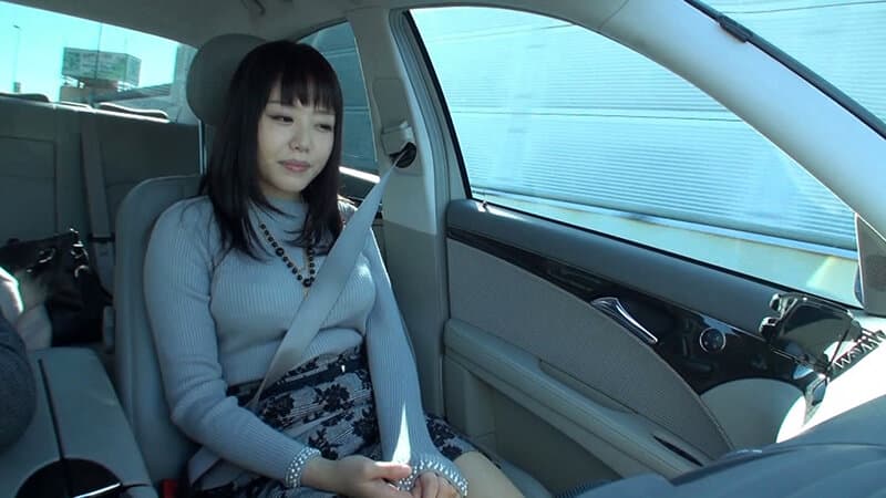 清楚ぶる可憐妻 剛毛マ○コで潮吹き絶叫 浜崎真緒