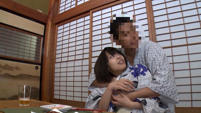 いろっぽい顔で○ンポを咥えてくれるオレの不倫彼女 紗藤まゆ