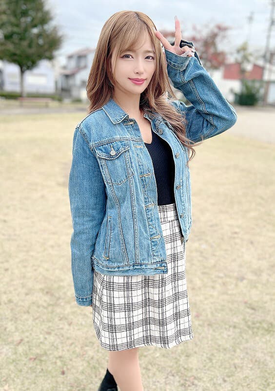 Z世代の処世術・世知辛い時代を身体ひとつで渡りゆくパパ活ギャル りかちゃん（Gカップ） 椿りか